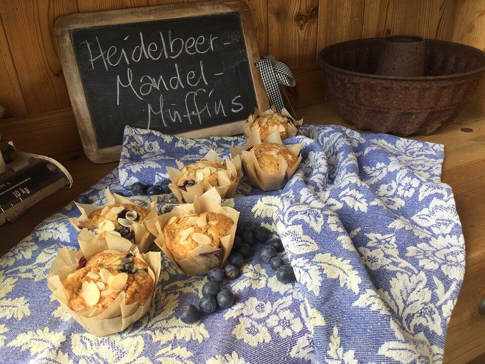 Heidelbeer - Mandel - Muffins von Rocky73| Chefkoch