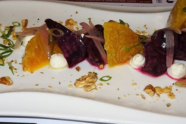 Rote und Gelbe Rüben Salat mit Feta von 3kaesehoch| Chefkoch Rote und Gelbe Rüben Salat mit Feta von 3kaesehoch| Chefkoch