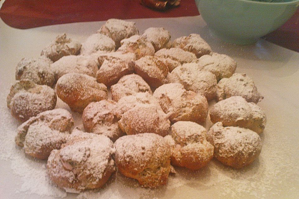 Mohnbällchen mit Vanillecreme Mohnbällchen mit Vanillecreme