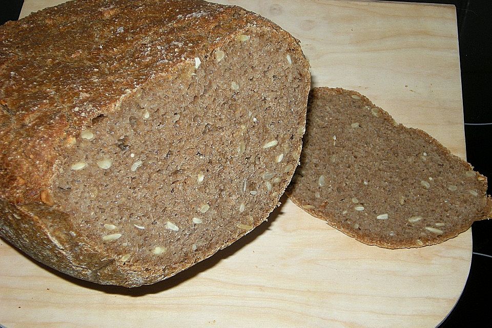 Uriges Vollkornbrot