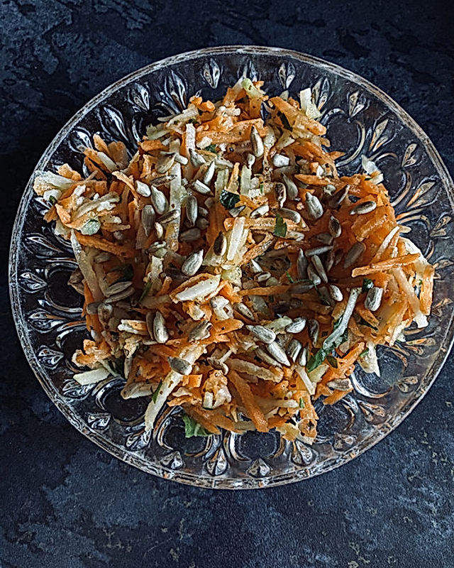 Möhren - Kohlrabi Salat