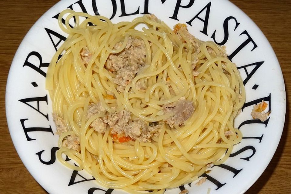 Spaghetti mit Thunfisch