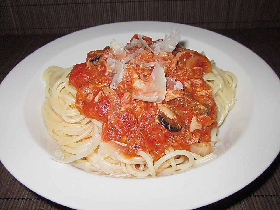 Spaghetti mit Thunfisch in Tomatensauce von Die_Flinke | Chefkoch