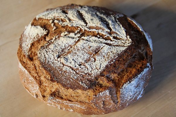 Rustikales Brot im Bräter von Meggixx | Chefkoch
