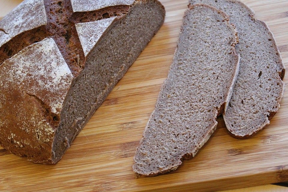 Bauernbrot mit Sauerteig