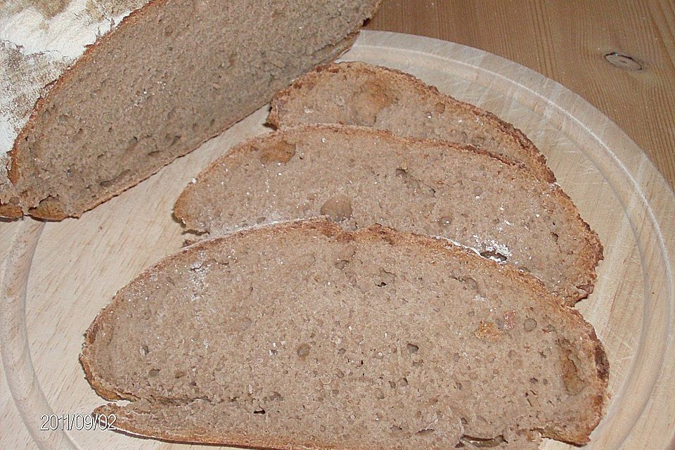 Bauernbrot mit Sauerteig