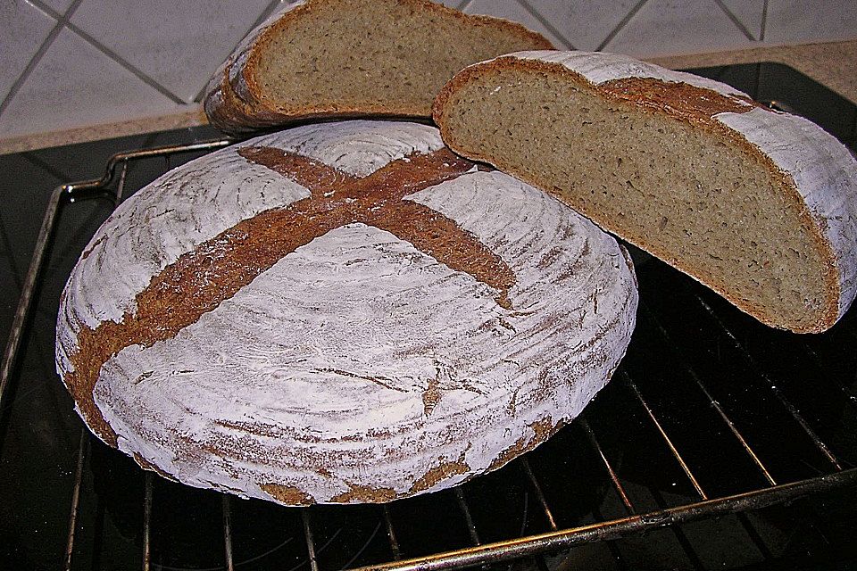 Bauernbrot mit Sauerteig