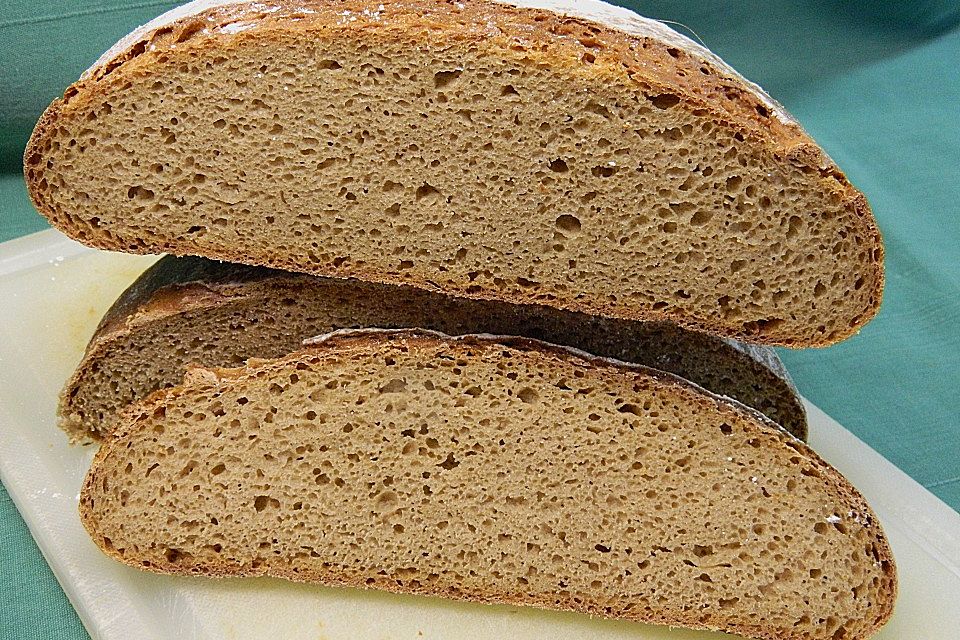 Bauernbrot mit Sauerteig