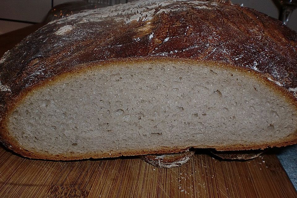 Bauernbrot mit Sauerteig