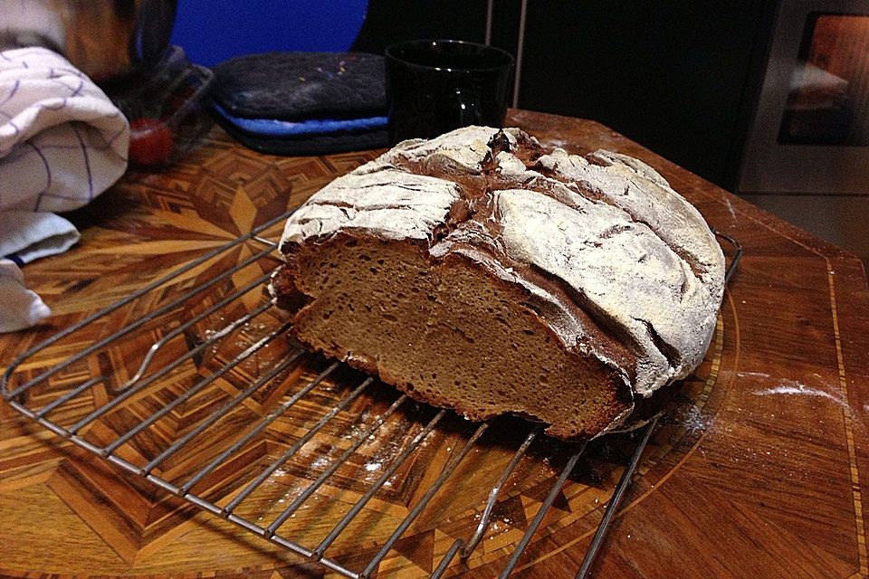 Bauernbrot mit Sauerteig