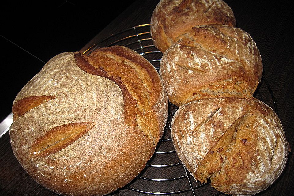 Bauernbrot mit Sauerteig