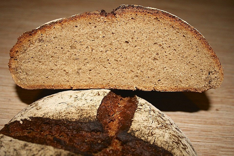 Bauernbrot mit Sauerteig