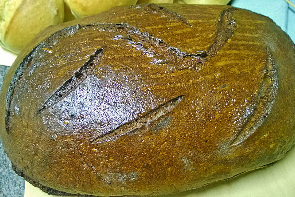 Bauernbrot mit Sauerteig