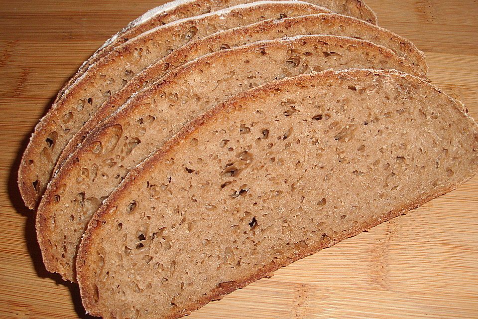 Bauernbrot mit Sauerteig