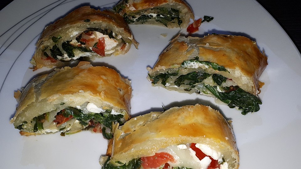 Blatterteigrolle Mit Spinat Und Feta Von Froscher Chefkoch 