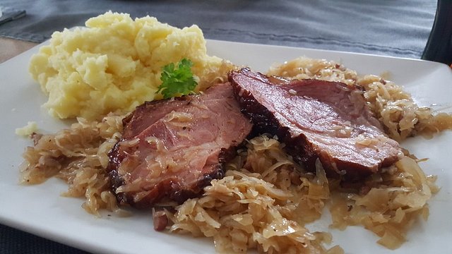 Kasseler Lummerbraten mit Niedrigtemperatur gegart von migaweki