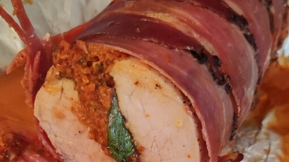 Schweinefilet gefüllt mit Tomatenpesto im Parmaschinkenmantel von mme49