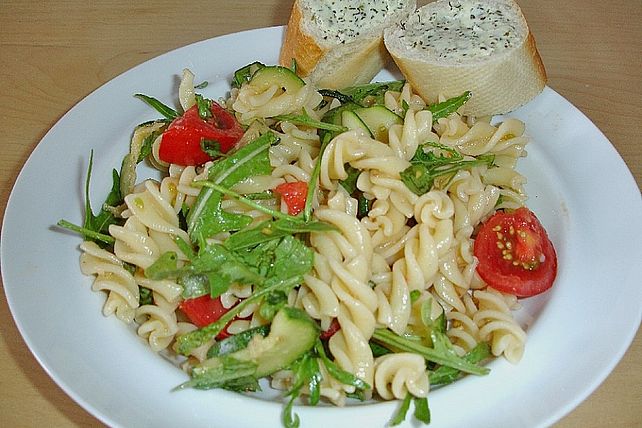Nudelsalat mit Sommergemüse von Elettra| Chefkoch