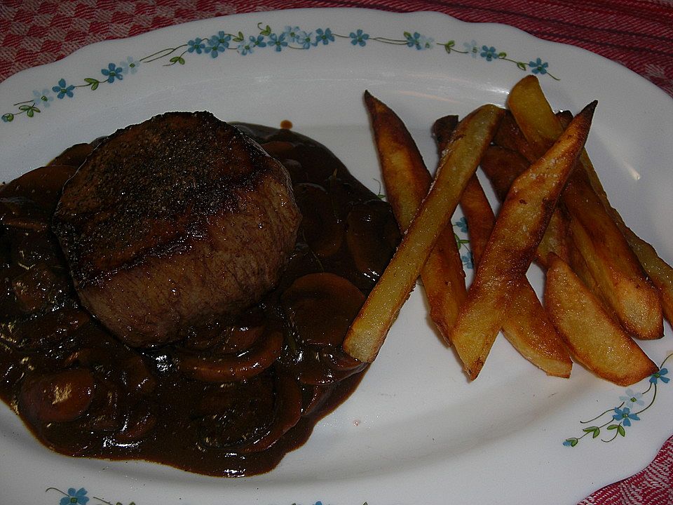 Rinderfilet mit getrüffeltem Champignonragout von California66| Chefkoch