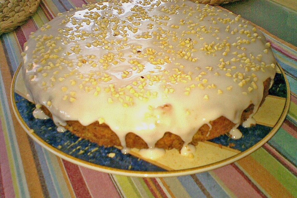 Saftiger Möhrenkuchen