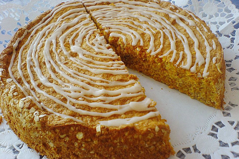 Saftiger Möhrenkuchen