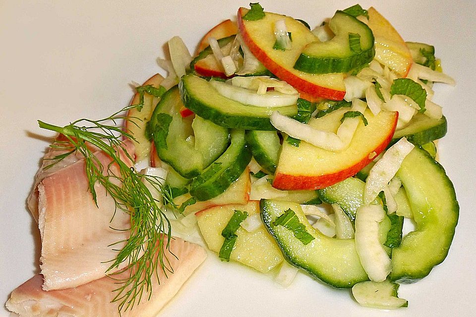 Fenchelsalat mit Apfel und Gurke