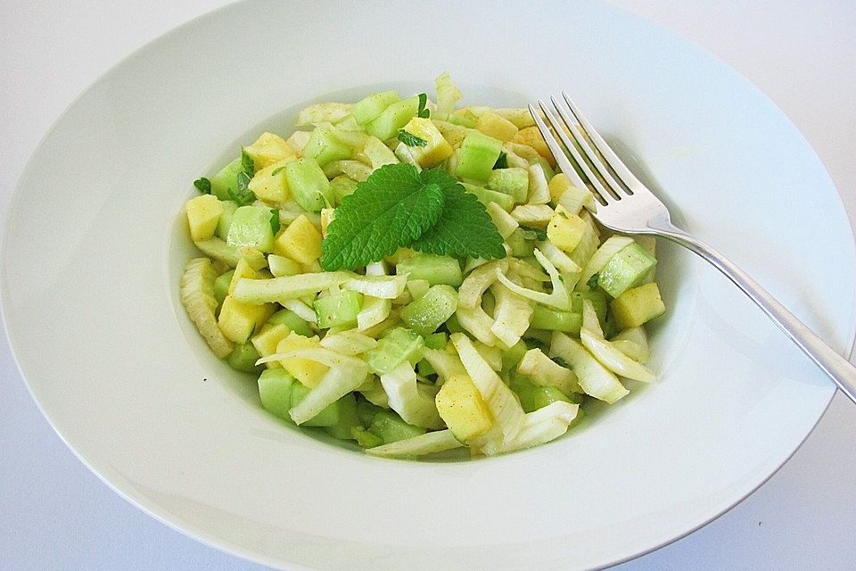 Fenchelsalat mit Apfel und Gurke