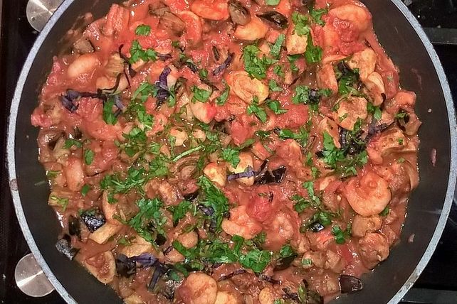 Pikante Pastasauce mit Auberginen, Champignons und Krabben von andrea ...