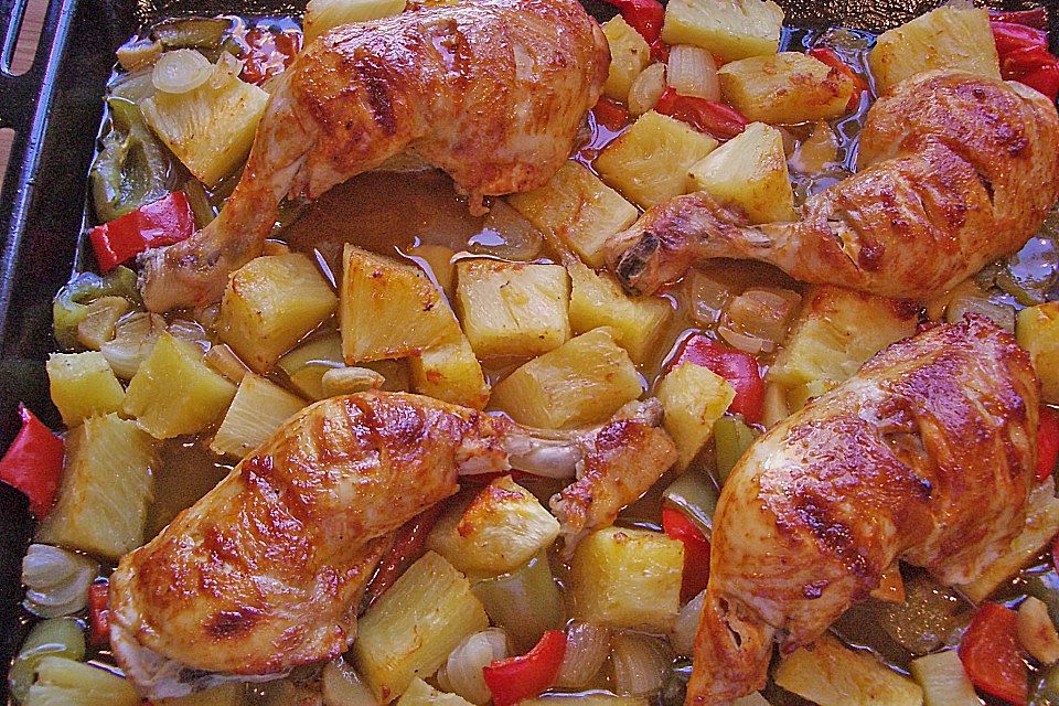 Hähnchenkeulen auf Paprika und Ananas