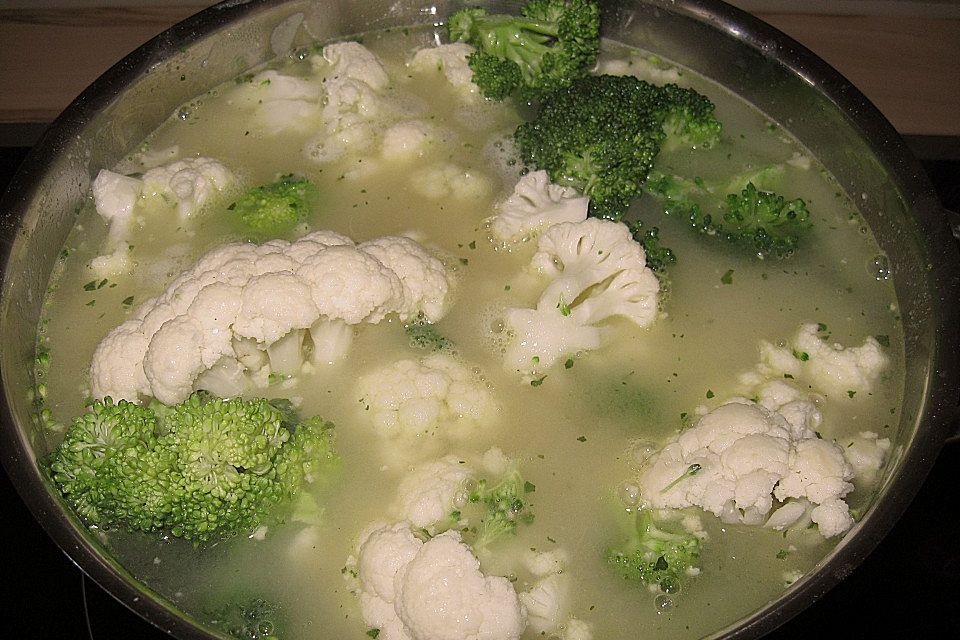 Blumenkohl - Brokkoli Suppe