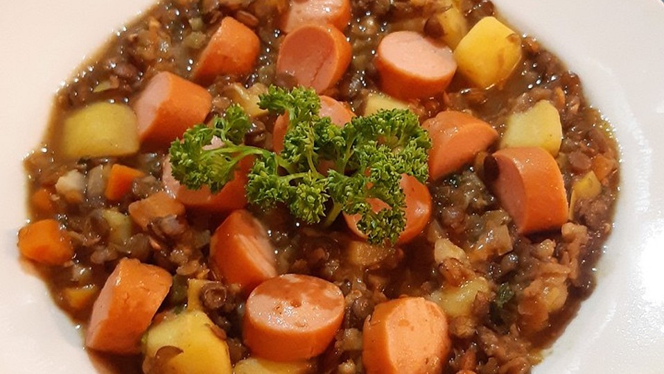 Clints Linseneintopf mit Wiener Würstchen von clint