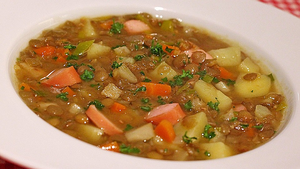 Clints Linseneintopf mit Wiener Würstchen von clint| Chefkoch