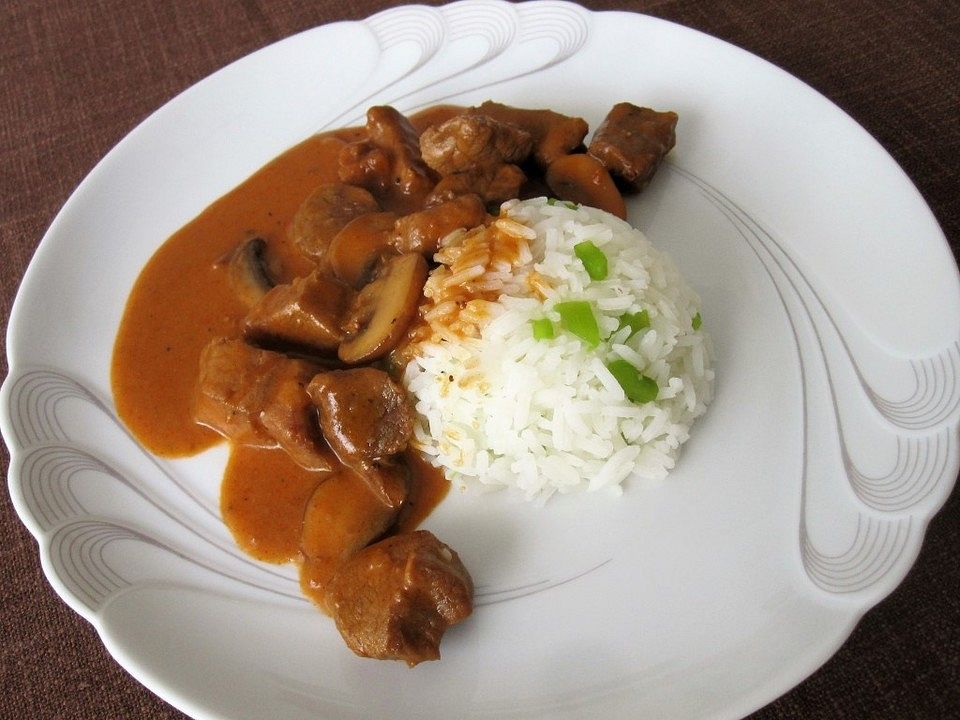 Schweinegulasch in dunkler Biersoße von jawa2 | Chefkoch