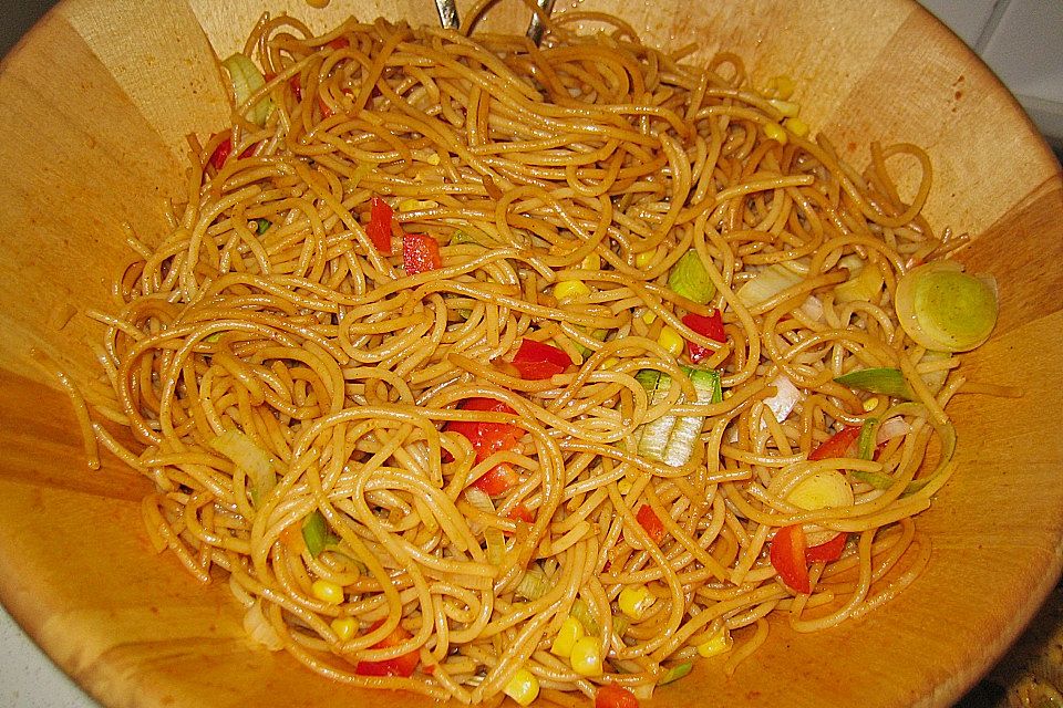 'Chinesischer'  Spaghettisalat