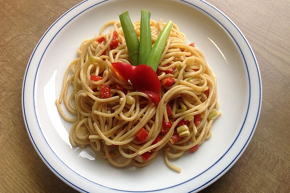 'Chinesischer'  Spaghettisalat