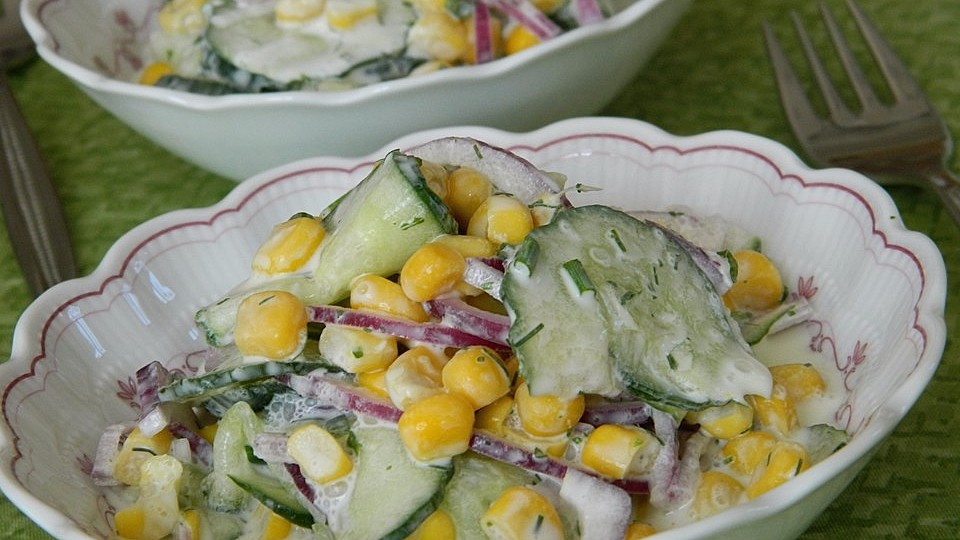 Gurken Mais Salat Mit Sahne Schmand Dressing Von Bastelsuse Chefkoch 