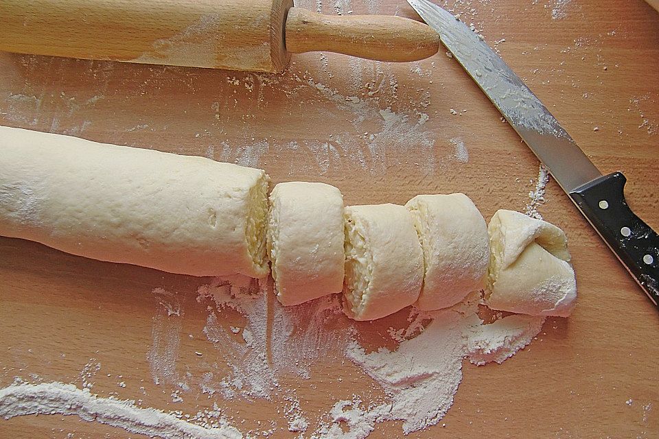 Kokos - Rosenkuchen mit Pudding