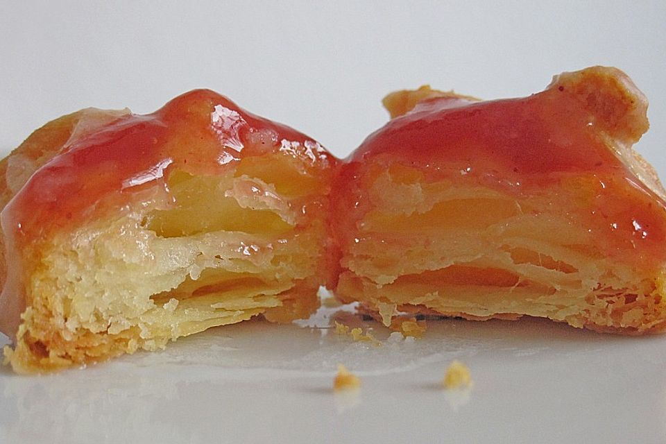 Falsches Blätterteiggebäck nach Omas Rezept Falsches Blätterteiggebäck nach Omas Rezept