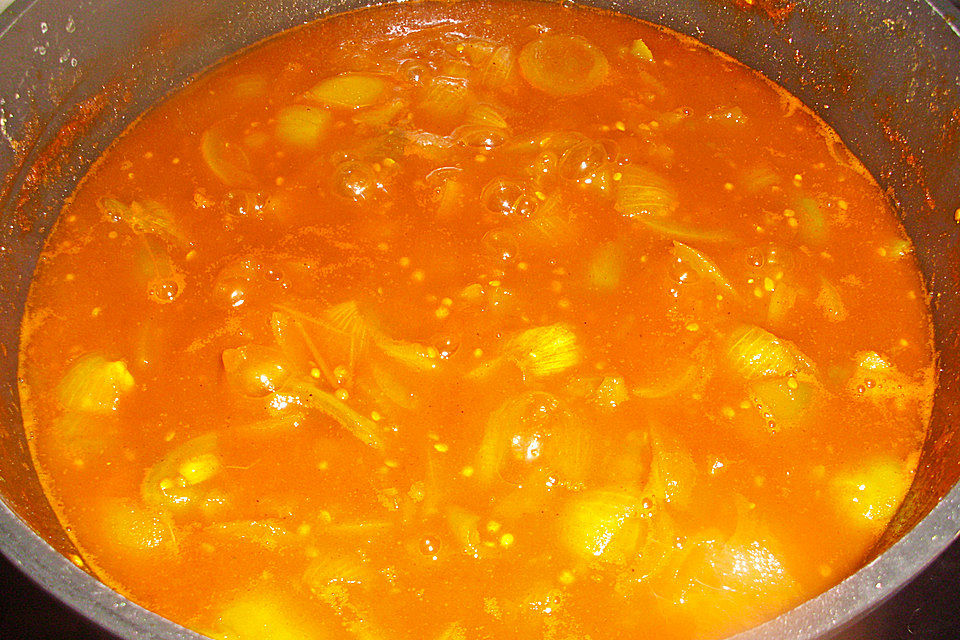 Grünes Tomatenchutney mit Datteln Grünes Tomatenchutney mit Datteln