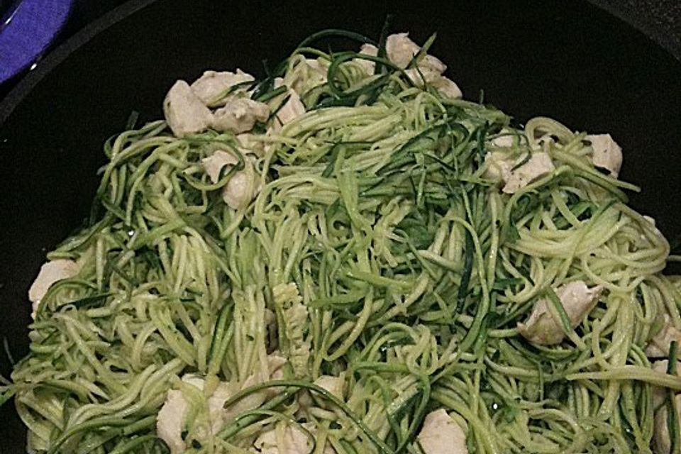 Zucchini - Kokos - Spaghetti Zucchini - Kokos - Spaghetti