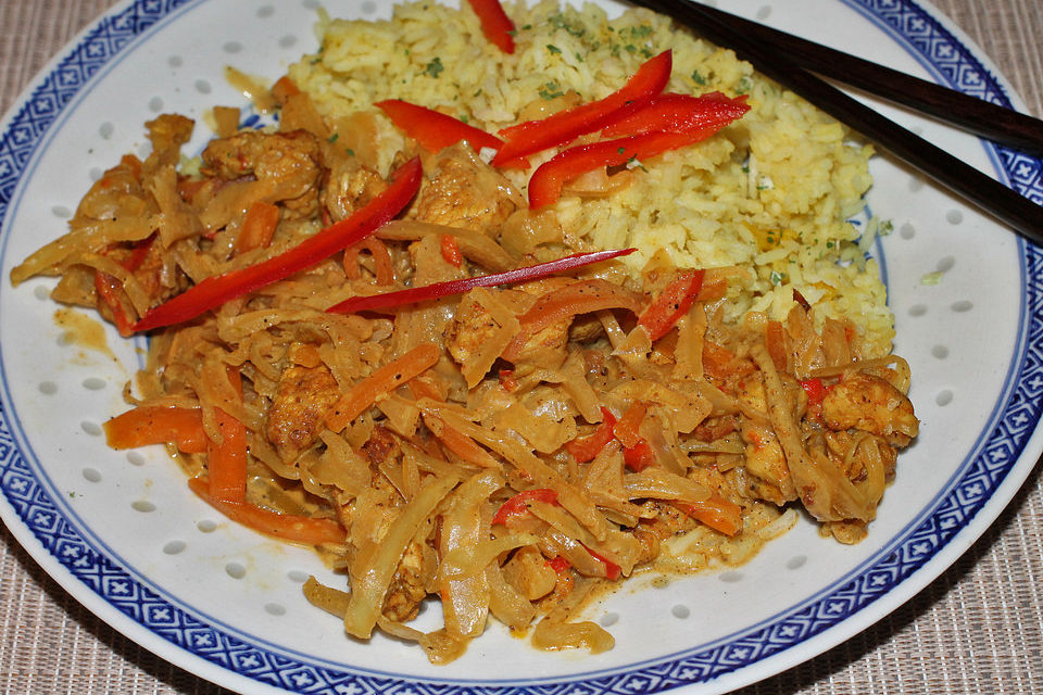 Asiatische Chicken - Weißkohl - Pfanne