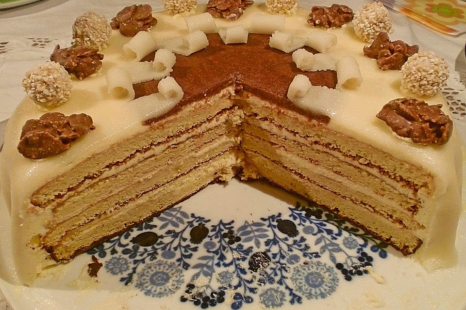 EikOs Buttercreme - Marzipan - Torte