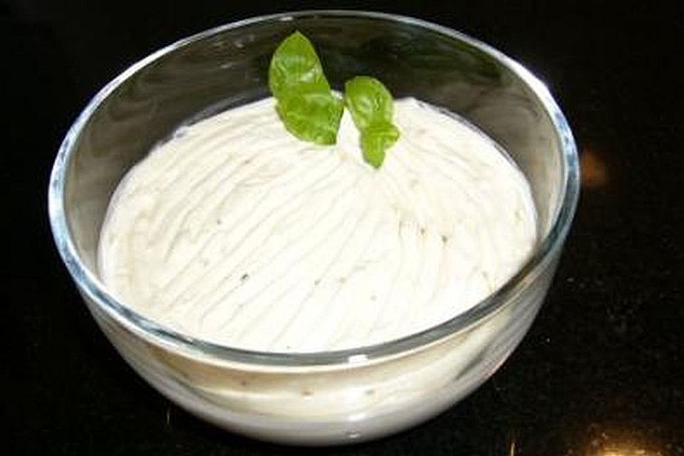 Knoblauchcreme mit Feta