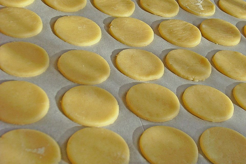 Taler mit Marzipan - Schoko - Füllung