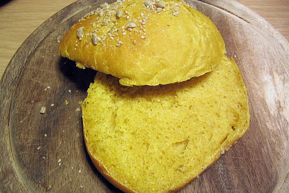 Kürbisbrötchen Kürbisbrötchen