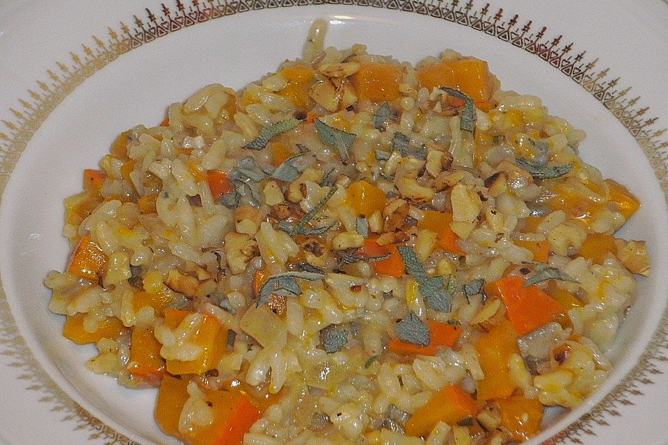 Risotto mit Kürbis, Blauschimmelkäse und Walnüssen