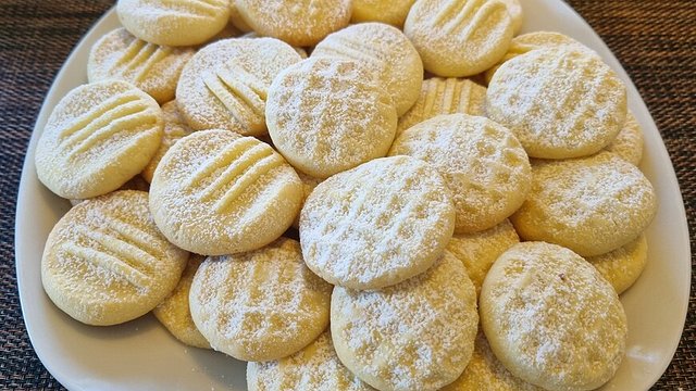 Butterknöpfchen von Christinini87