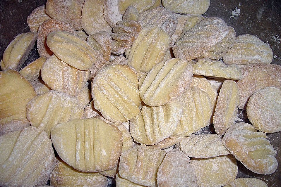 Butterknöpfchen Butterknöpfchen