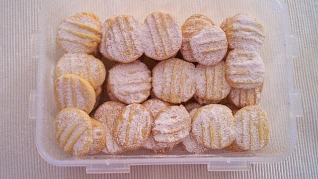 Butterknöpfchen von Christinini87