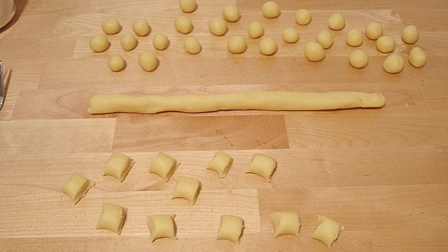 Butterknöpfchen von Christinini87